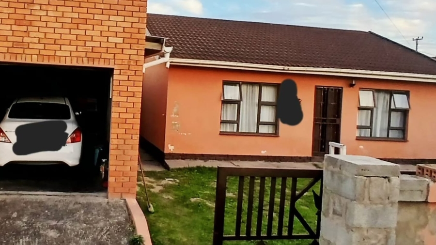 4 Bedroom Property for Sale in East London Rural Eastern Cape